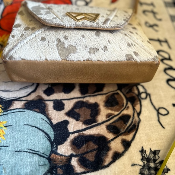 Kelly Wynne Animal print handbag - Picture 5 of 13